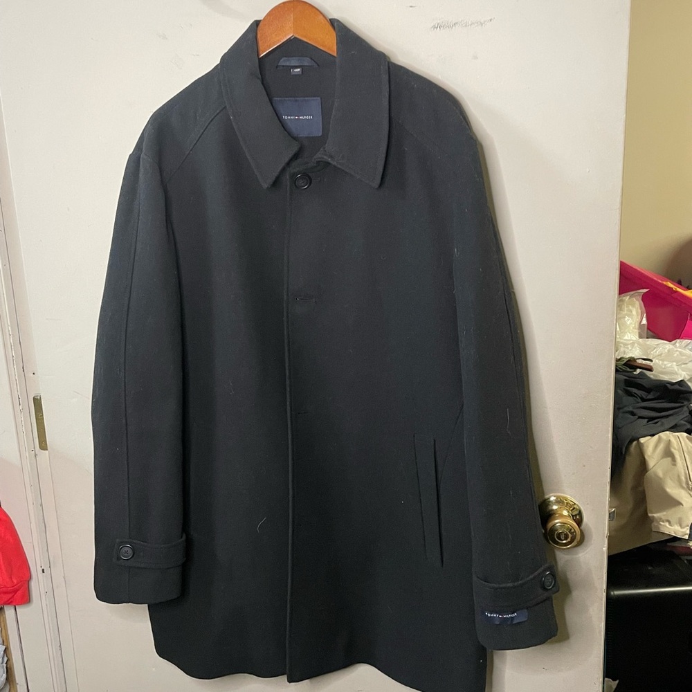 Tommy Hilfiger men’s size 46R wool blend coat